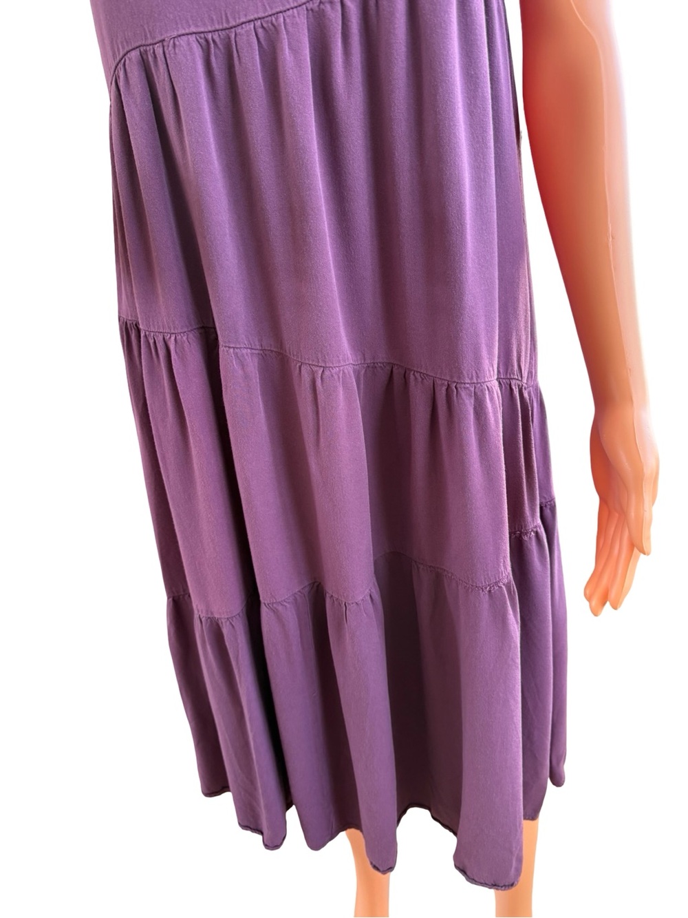 Tiered Short-Sleeve Midi Dress in Purple - Picture 3 of 6